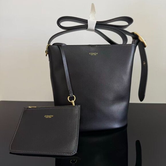 Coach bucket bag, size 21*21.5*12 cm - Picture 1 of 9